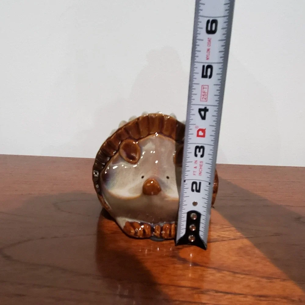Mayrich Company ceramic‎ hedgehog tealight candle holder, no chips or cracks